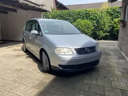 Silber Gebraucht 2003 VW Touran Trendline Van / Kleinbus | 1.600 € (Superpreis)