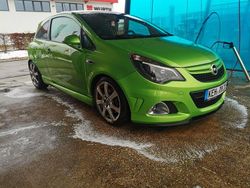 Grün Gebraucht 2013 Opel Corsa Edition Kleinwagen | 10.499 €