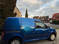 Blau Gebraucht 2013 VW Caddy Van / Kleinbus | 7.500 € (Etwas zu teuer)