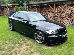 Schwarz Gebraucht 2009 BMW 123 Coupé Coupé | 7.999 €