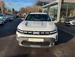 Gletscherweiss Gebraucht 2024 Dacia Duster Extreme SUV | 28.790 € (Etwas zu teuer)