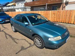 Blau Gebraucht 1999 Audi A4 Limousine | 2.000 € (Fairer Preis)