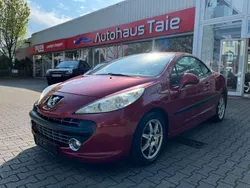 Rot Gebraucht 2007 Peugeot 207 CC Platinum Cabrio | 3.490 € (Guter Preis)