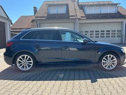 Blau Gebraucht 2018 Audi A3 Sport Limousine | 13.200 € (Guter Preis)