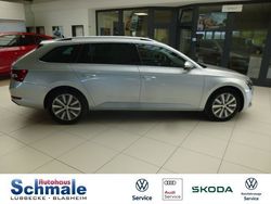 Silber Gebraucht 2022 Skoda Superb Style Kombi | 29.490 € (Fairer Preis)