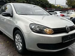 Silver leaf white gold Gebraucht 2010 VW Golf VI Trendline Kleinwagen | 5.195 € (Guter Preis)