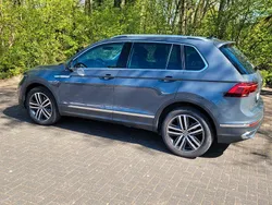 Grau Gebraucht 2020 VW Tiguan SUV | 28.700 € (Fairer Preis)