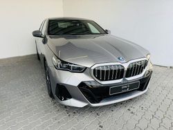 Grau Neu 2025 BMW i5 M Sport Limousine | 60.039 € (Superpreis)