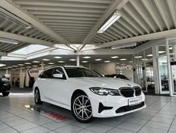 Alpinweiss iii Gebraucht 2021 BMW 318 Advantage Kombi | 22.950 € (Fairer Preis)