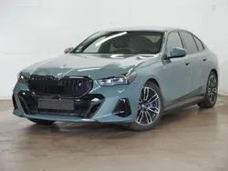Grün Gebraucht 2024 BMW i5 M Sport Limousine | 54.490 €