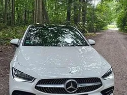 Weiß Gebraucht 2021 Mercedes CLA220 AMG line Limousine | 36.699 € (Teuer)