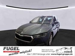 Quarzgrau metallic Gebraucht 2021 Skoda Octavia Style Kombi | 18.495 € (Guter Preis)