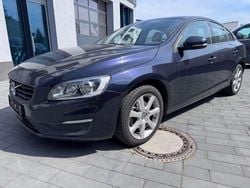 Blau Gebraucht 2016 Volvo S60 Limousine | 15.980 € (Fairer Preis)
