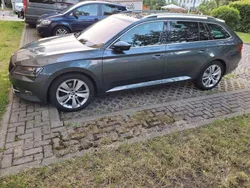 Grau Gebraucht 2017 Skoda Superb Style Kombi | 15.700 € (Superpreis)