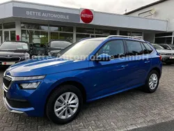 Blau Gebraucht 2023 Skoda Kamiq Ambition SUV | 19.980 € (Fairer Preis)
