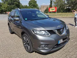 Grau Gebraucht 2015 Nissan X-Trail SUV | 11.900 € (Fairer Preis)