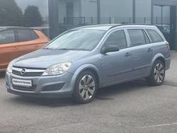 Silber Gebraucht 2009 Opel Astra Selection Kombi | 600 € (Superpreis)