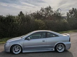 Silber Gebraucht 2001 Opel Astra Coupé | 6.400 €