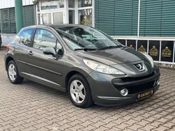 Grau Gebraucht 2008 Peugeot 207 Urban Move Kleinwagen | 3.990 € (Etwas zu teuer)