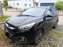 Schwarz Gebraucht 2015 Hyundai ix35 Edition SUV | 9.499 € (Fairer Preis)
