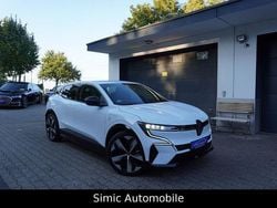 Arktis weiß Gebraucht 2022 Renault Mégane Techno Limousine | 22.999 € (Guter Preis)