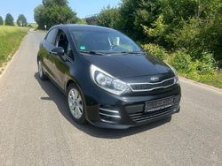 Schwarz Gebraucht 2015 Kia Rio DREAM-TEAM Edition Limousine | 7.399 € (Fairer Preis)