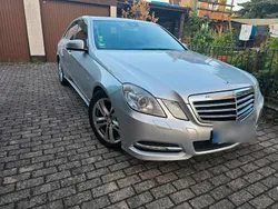 Grau Gebraucht 2011 Mercedes E220 Limousine | 8.800 € (Guter Preis)