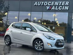 Silber Gebraucht 2016 Hyundai ix20 Passion Van / Kleinbus | 9.890 €