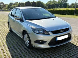 Silber Gebraucht 2011 Ford Focus Limousine | 2.500 € (Superpreis)