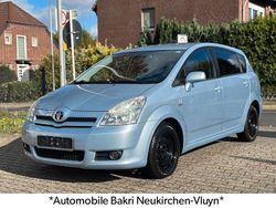Blau Gebraucht 2005 Toyota Corolla Verso Sol Van / Kleinbus | 2.999 € (Fairer Preis)