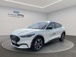 Starweiß metallic Gebraucht 2023 Ford Mustang Mach-E Premium SUV | 43.900 € (Teuer)