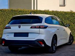 Weiß Gebraucht 2022 Peugeot 308 Active Kombi | 18.900 € (Guter Preis)