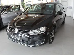 Schwarz Gebraucht 2016 VW Golf VII Allstar Limousine | 12.990 € (Fairer Preis)