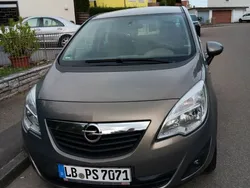 Braun Gebraucht 2010 Opel Meriva Edition Van / Kleinbus | 5.000 € (Guter Preis)