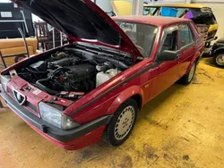 Rot Gebraucht 1990 Alfa Romeo 75 Limousine | 7.500 €
