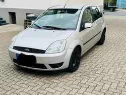 Grau Gebraucht 2005 Ford Fiesta Kleinwagen | 1.000 € (Fairer Preis)