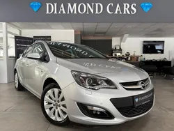 Silber Gebraucht 2014 Opel Astra Energy Limousine | 9.990 € (Etwas zu teuer)