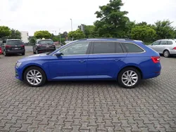 Energy blau Gebraucht 2021 Skoda Superb Ambition Kombi | 20.500 € (Guter Preis)