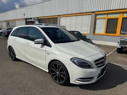 Mercedes B200