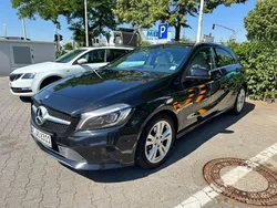 Schwarz Gebraucht 2015 Mercedes A180 Edition Limousine | 15.750 € (Fairer Preis)