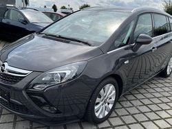 Grau Gebraucht 2012 Opel Zafira Tourer Innovation Van / Kleinbus | 7.500 € (Fairer Preis)