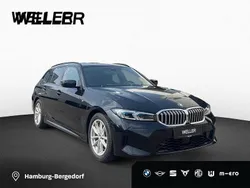 Black sapphire (schwarz) Gebraucht 2024 BMW 320 M Sport Kombi | 40.470 € (Guter Preis)