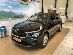 Black (metallic) Neu 2025 Skoda Kamiq Selection SUV | 24.980 € (Etwas zu teuer)