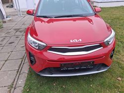 Rot Gebraucht 2022 Kia Stonic Style SUV | 12.800 € (Superpreis)