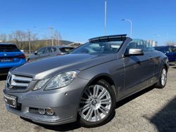 Silber Gebraucht 2011 Mercedes E200 Elegance Cabrio | 10.990 € (Superpreis)