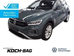 Petroleum blue metallic Gebraucht 2024 VW T-Roc Life SUV | 23.930 € (Guter Preis)