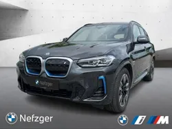 Sophistograu brillanteffekt meta (metallic) Gebraucht 2022 BMW iX3 Shadowline SUV | 38.800 € (Fairer Preis)