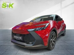 Karminarot metallic / dach sc Neu 2025 Toyota C-HR SUV | 36.490 € (Fairer Preis)