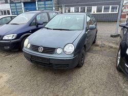 Grau Gebraucht 2004 VW Polo Basis Limousine | 999 € (Guter Preis)