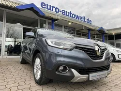 Grau Gebraucht 2016 Renault Kadjar XMOD SUV | 12.390 € (Fairer Preis)